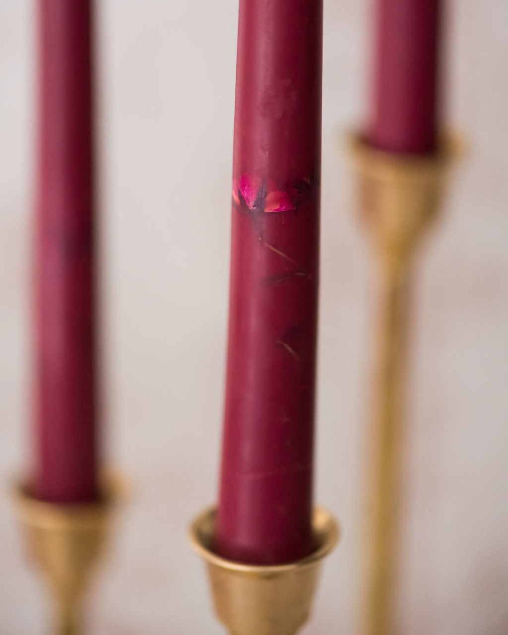 Floral Inlaid Tapered Candle in Burgundy - Set of 3 - Thumbnail 2