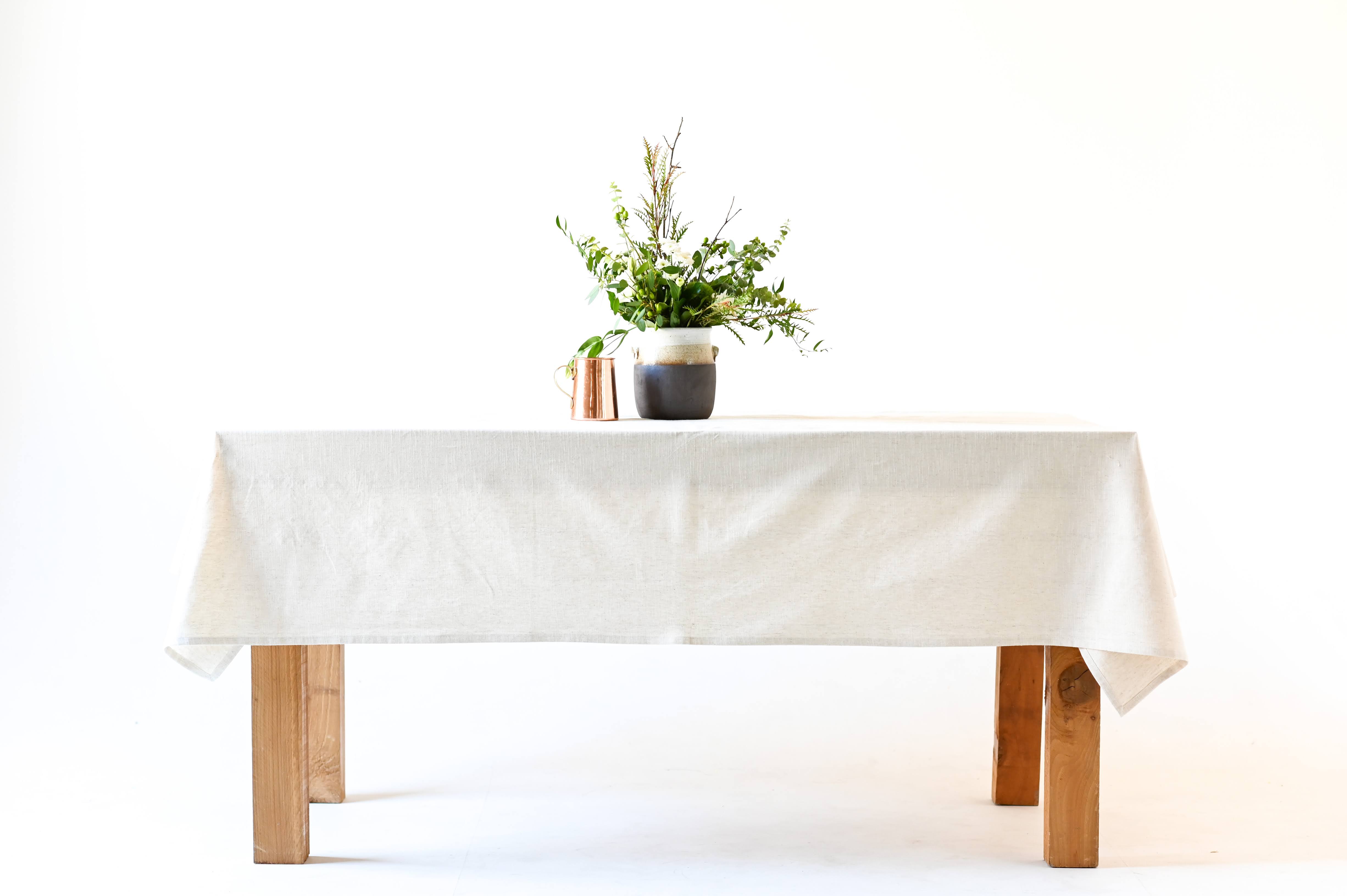 Neutral Linen Tablecloth - Thumbnail 2