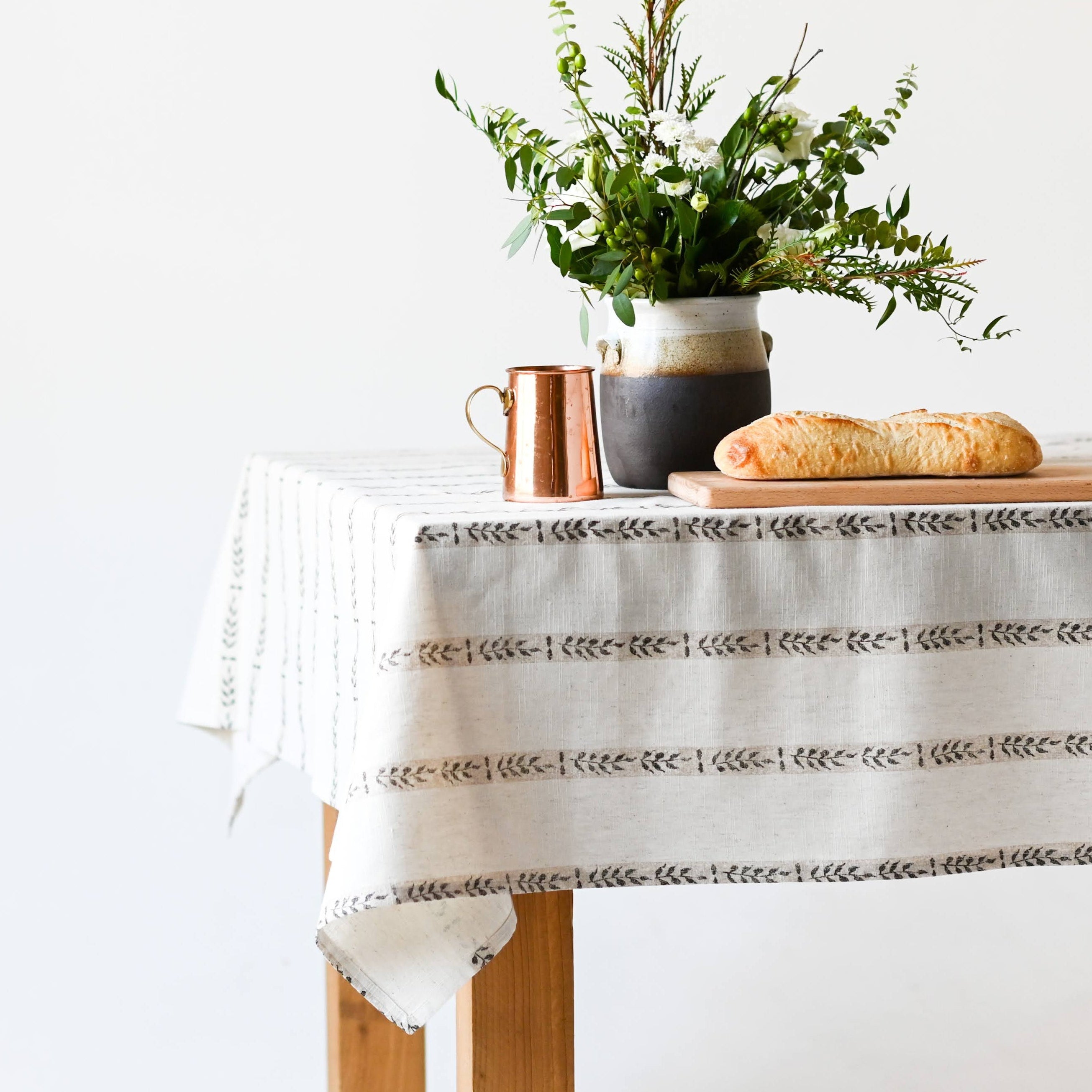 Walnut Leaf Tablecloth - Thumbnail 4