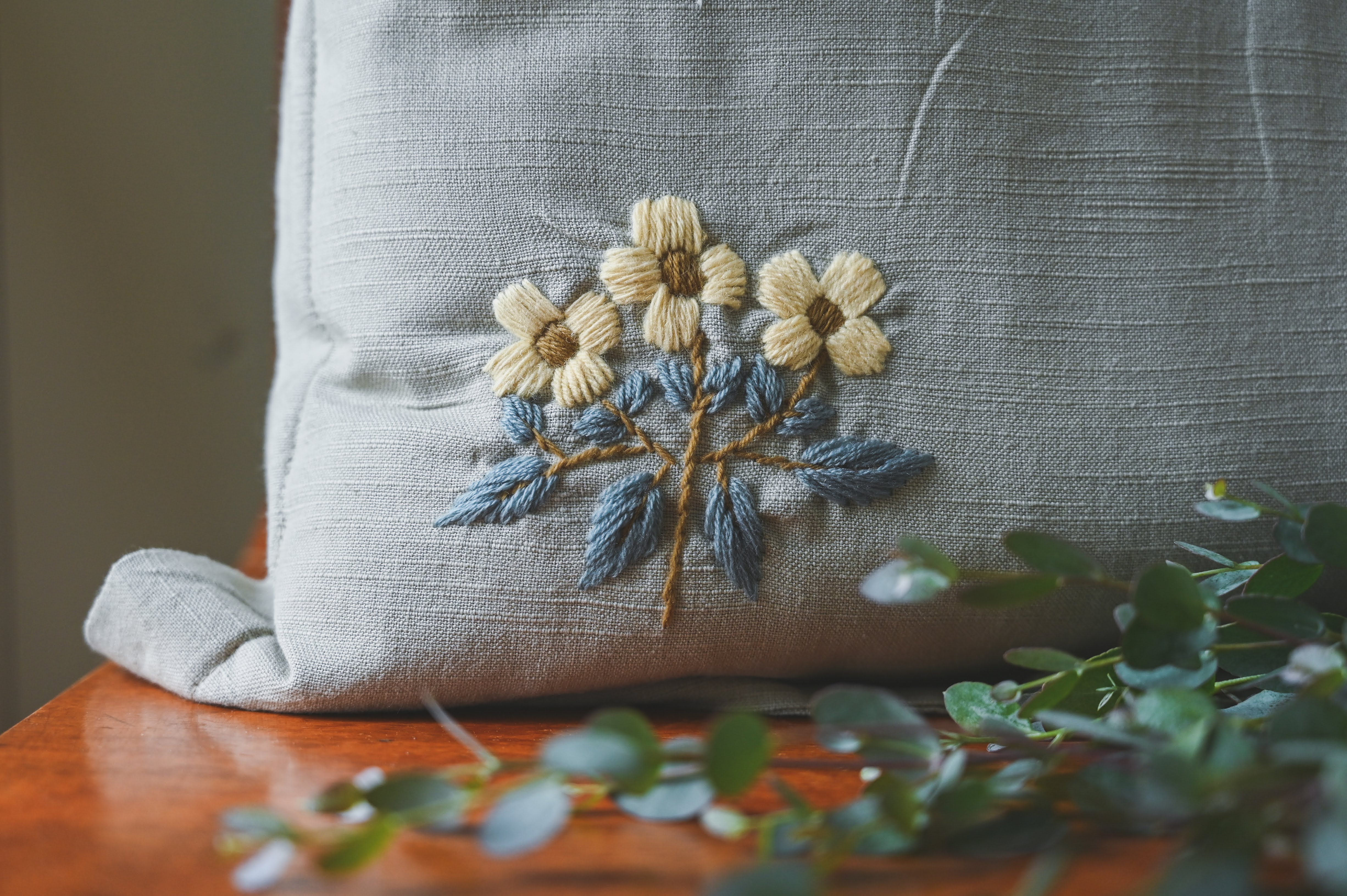 Florence Pillow - Thumbnail 4