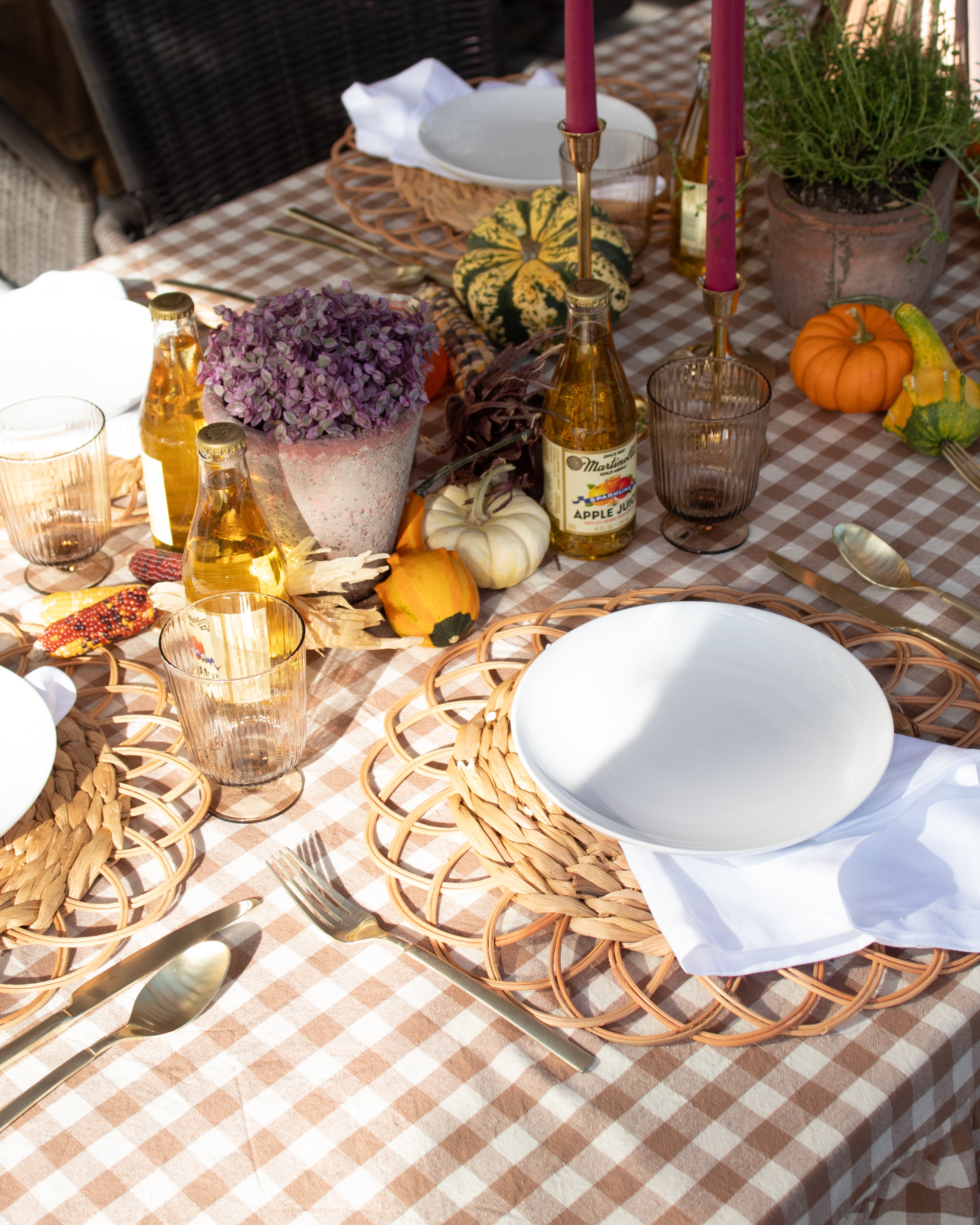 Hazelnut Ruffled Gingham Tablecloth - Thumbnail 4